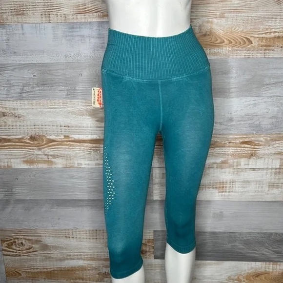 FP Movement Leggings Size XS/S Turquoise Rib‎ Stretch High-Rise Good Karma Crop - Picture 13 of 14